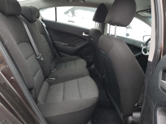Photo 10 from auction – 2017 KIA FORTE LX with VIN 3KPFK4A70HE158106