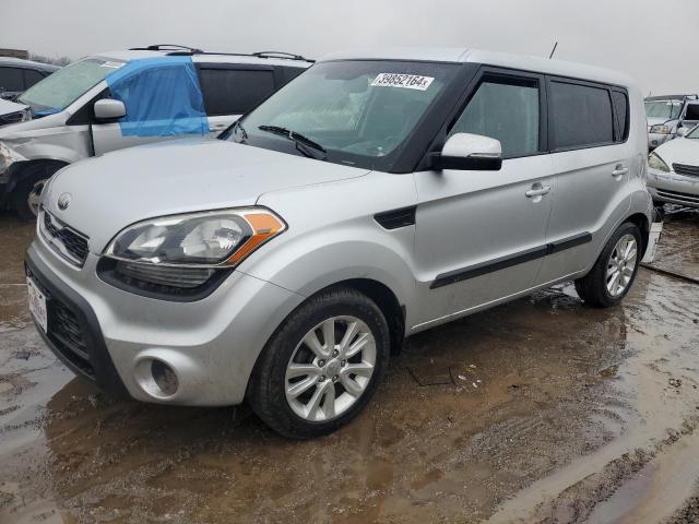 KIA SOUL + 2013 con VIN KNDJT2A65D7589327 - Foto de la subasta