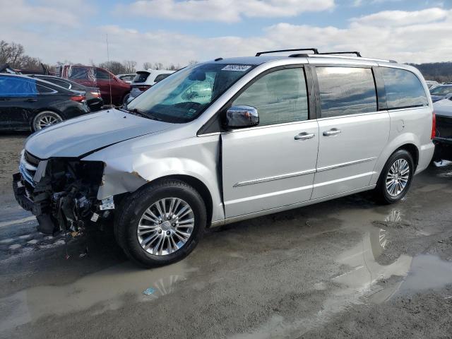 CHRYSLER TOWN & COU 2011 with VIN 2A4RR6DG9BR610277 - Photo from auction