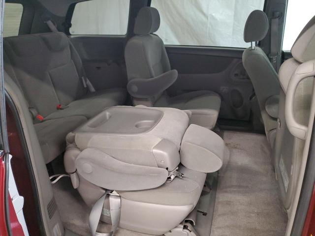 Photo 11 from auction – 2005 TOYOTA SIENNA CE with VIN 5TDZA23C45S352668