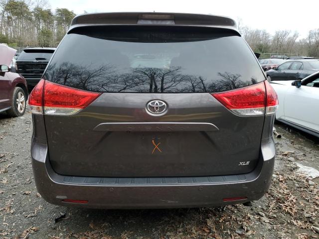 Photo 6 from auction – 2012 TOYOTA SIENNA XLE with VIN 5TDYK3DC3CS201735