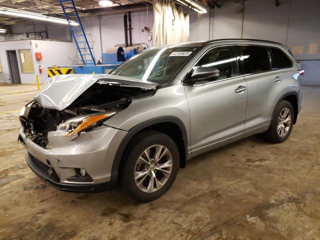 TOYOTA HIGHLANDER 2015 with VIN 5TDJKRFH5FS215508 - Photo from auction