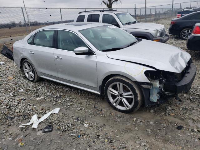Photo 4 from auction – 2014 VOLKSWAGEN PASSAT SEL with VIN 1VWCN7A3XEC048995