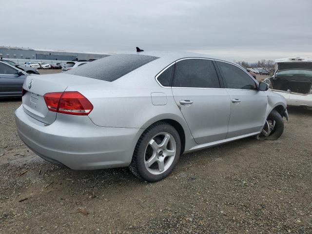 Photo 3 from auction – 2013 VOLKSWAGEN PASSAT SE with VIN 1VWBP7A32DC032133