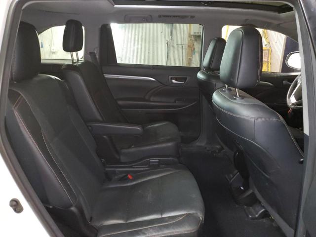 Photo 11 from auction – 2018 TOYOTA HIGHLANDER with VIN 5TDDZRFH2JS910496