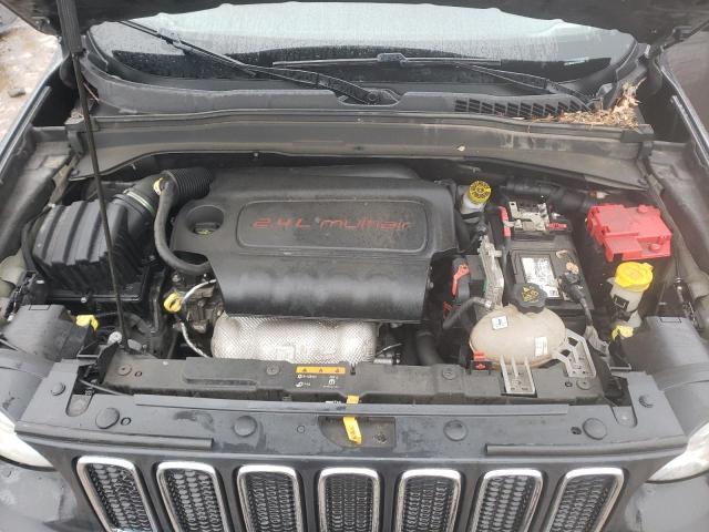 Photo 12 from auction – 2018 JEEP RENEGADE S with VIN ZACCJBAB1JPJ42579