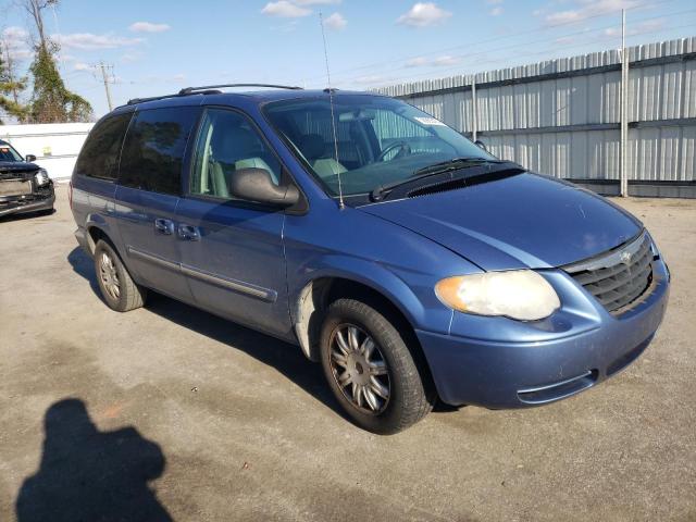 Photo 4 from auction – 2007 CHRYSLER TOWN & COU with VIN 2A4GP54L37R136077