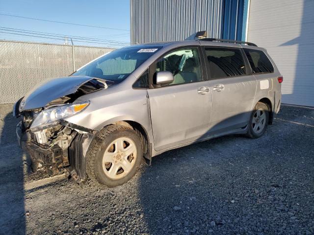 TOYOTA SIENNA LE 2017 with VIN 5TDJZ3DC9HS160662 - Photo from auction