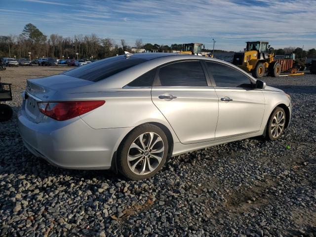 Photo 3 from auction – 2013 HYUNDAI SONATA SE with VIN 5NPEC4AB6DH790837