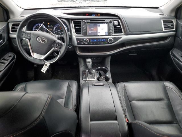 Photo 8 from auction – 2018 TOYOTA HIGHLANDER with VIN 5TDJZRFH6JS855795