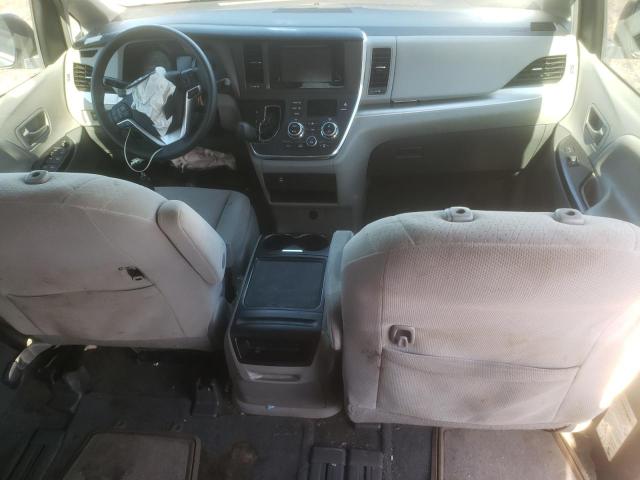 Photo 8 from auction – 2017 TOYOTA SIENNA LE with VIN 5TDKZ3DC2HS853125