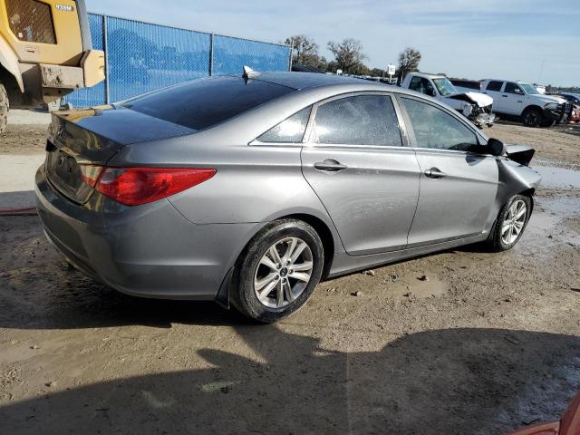 Photo 3 from auction – 2011 HYUNDAI SONATA GLS with VIN 5NPEB4AC3BH261953