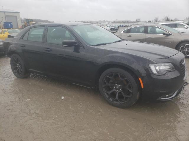 Photo 4 from auction – 2019 CHRYSLER 300 S with VIN 2C3CCABG6KH666268