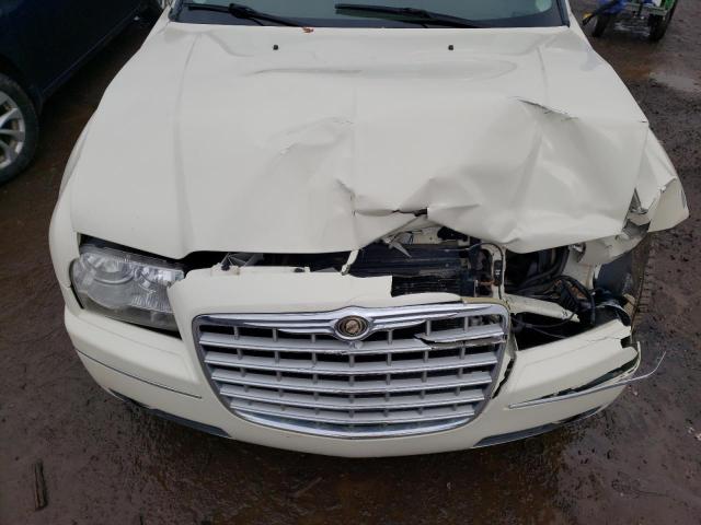 Photo 11 from auction – 2010 CHRYSLER 300 TOURIN with VIN 2C3CK5CVXAH210862