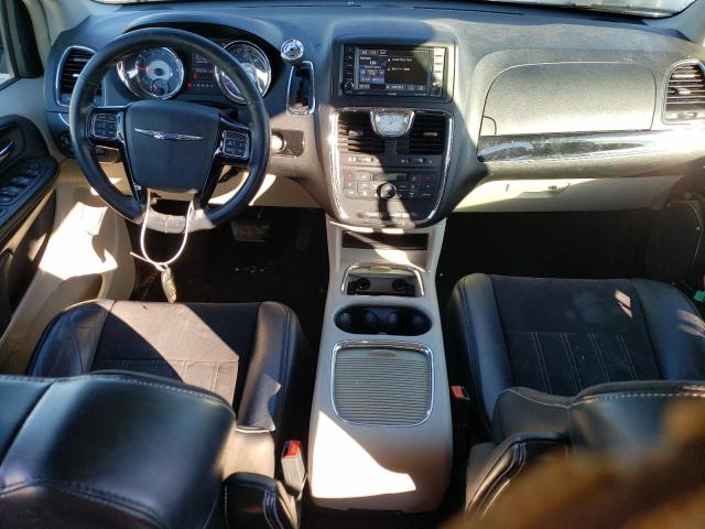 Photo 8 from auction – 2014 CHRYSLER TOWN & COU with VIN 2C4RC1CG0ER195964