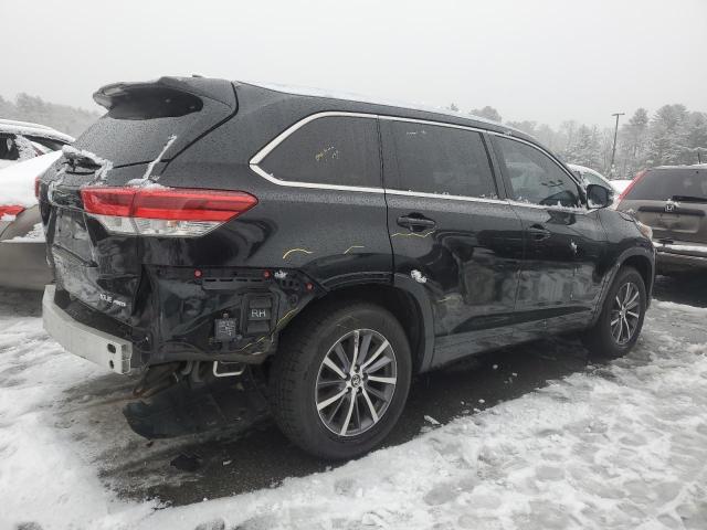 Photo 3 from auction – 2018 TOYOTA HIGHLANDER with VIN 5TDJZRFH5JS495838