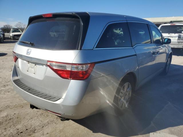 Photo 3 from auction – 2013 HONDA ODYSSEY LX with VIN 5FNRL5H20DB072910