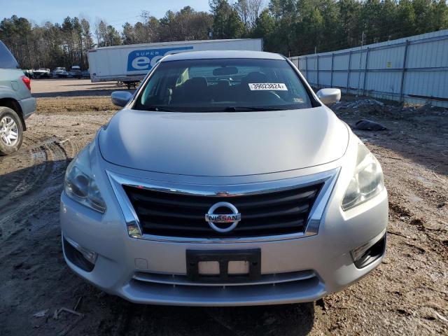 Photo 5 from auction – 2015 NISSAN ALTIMA 2.5 with VIN 1N4AL3AP0FC210782