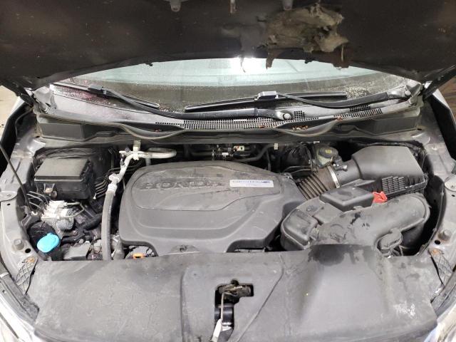Photo 11 from auction – 2018 HONDA ODYSSEY EX with VIN 5FNRL6H72JB033605