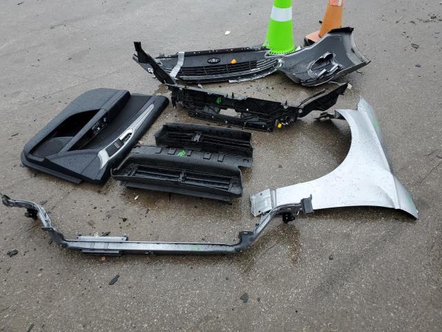 Photo 12 from auction – 2020 FORD FUSION SE with VIN 3FA6P0HD7LR163574