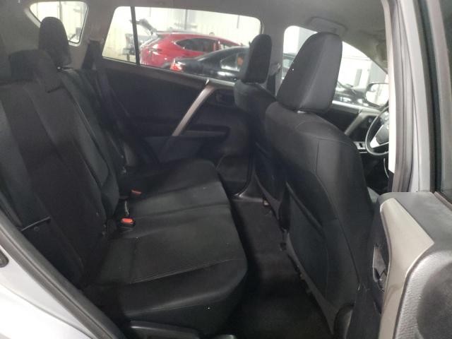 Photo 10 from auction – 2017 TOYOTA RAV4 LE with VIN 2T3BFREV8HW664201