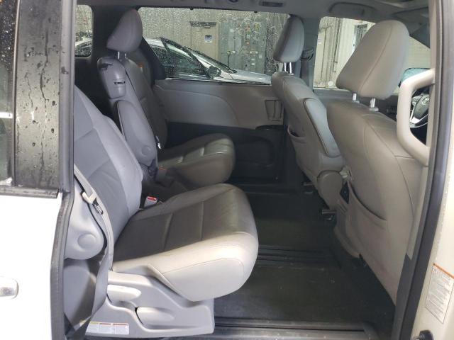 Photo 11 from auction – 2015 TOYOTA SIENNA XLE with VIN 5TDYK3DC1FS641182