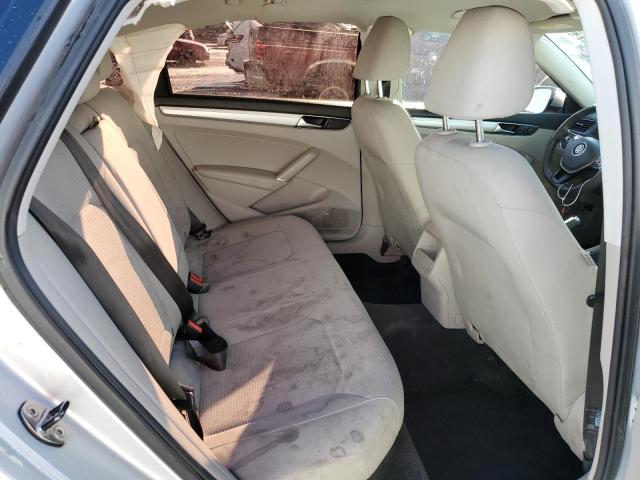 Photo 10 from auction – 2016 VOLKSWAGEN PASSAT S with VIN 1VWAS7A30GC050192