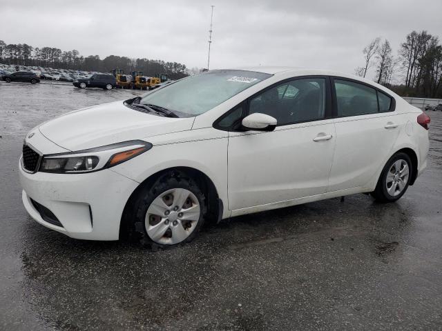 KIA FORTE LX 2017 with VIN 3KPFK4A7XHE121824 - Photo from auction