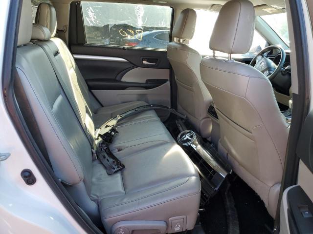 Photo 11 from auction – 2016 TOYOTA HIGHLANDER with VIN 5TDJKRFH1GS310214