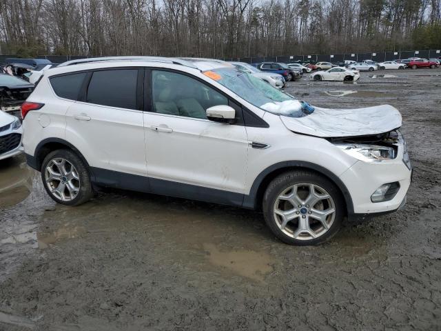Photo 4 from auction – 2019 FORD ESCAPE TIT with VIN 1FMCU9J95KUA91082
