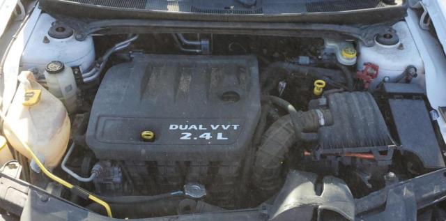 Photo 11 from auction – 2012 CHRYSLER 200 LX with VIN 1C3CCBABXCN273216