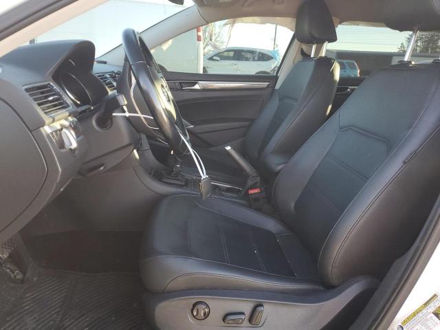 Photo 7 from auction – 2016 VOLKSWAGEN PASSAT SE with VIN 1VWBS7A37GC062053