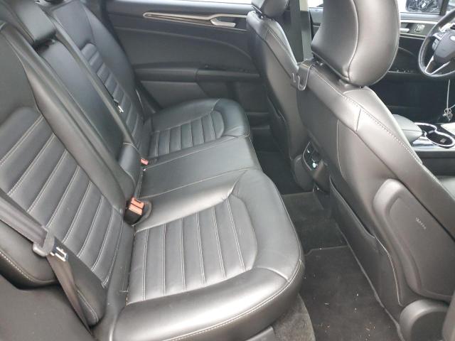 Photo 10 from auction – 2016 FORD FUSION SE with VIN 3FA6P0HD1GR132133
