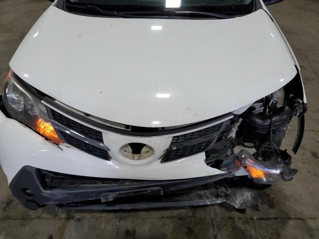 Photo 11 from auction – 2014 TOYOTA RAV4 LE with VIN JTMBFREV1ED062507