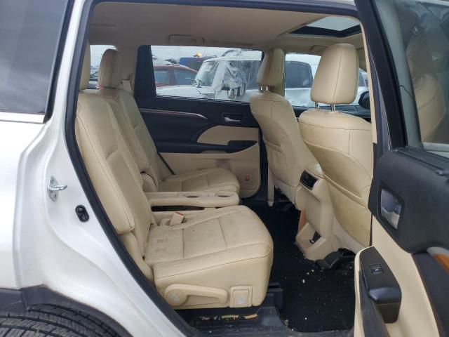Photo 11 from auction – 2017 TOYOTA HIGHLANDER with VIN 5TDDGRFH2HS027630