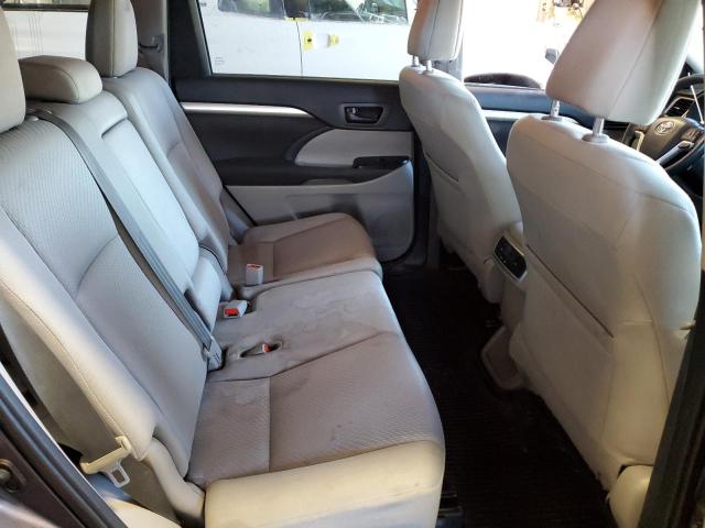 Photo 10 from auction – 2019 TOYOTA HIGHLANDER with VIN 5TDBZRFH2KS947296