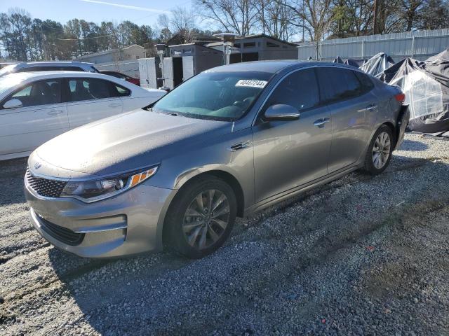 KIA OPTIMA EX 2018 with VIN 5XXGU4L30JG178698 - Photo from auction