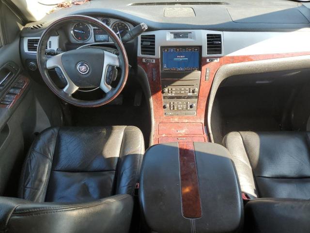 Photo 8 from auction – 2011 CADILLAC ESCALADE with VIN 1GYS3AEF6BR186557