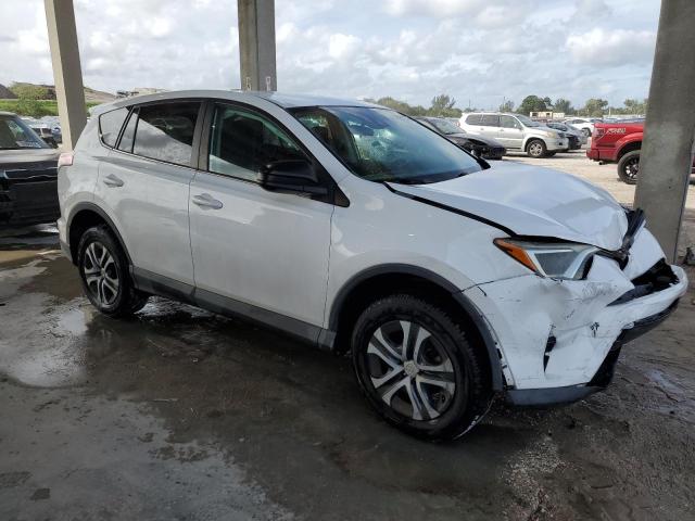 Photo 4 from auction – 2018 TOYOTA RAV4 LE with VIN 2T3ZFREV6JW412211