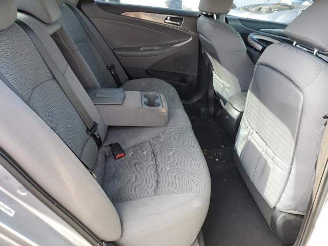 Photo 10 from auction – 2015 HYUNDAI SONATA HYB with VIN KMHEC4A42FA130415