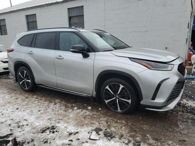 Photo 4 from auction – 2021 TOYOTA HIGHLANDER with VIN 5TDLZRBH1MS125991