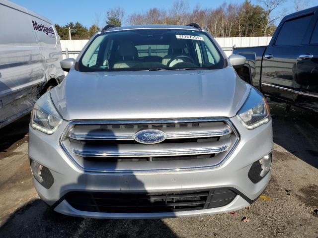 Photo 5 from auction – 2017 FORD ESCAPE SE with VIN 1FMCU9G92HUD68027