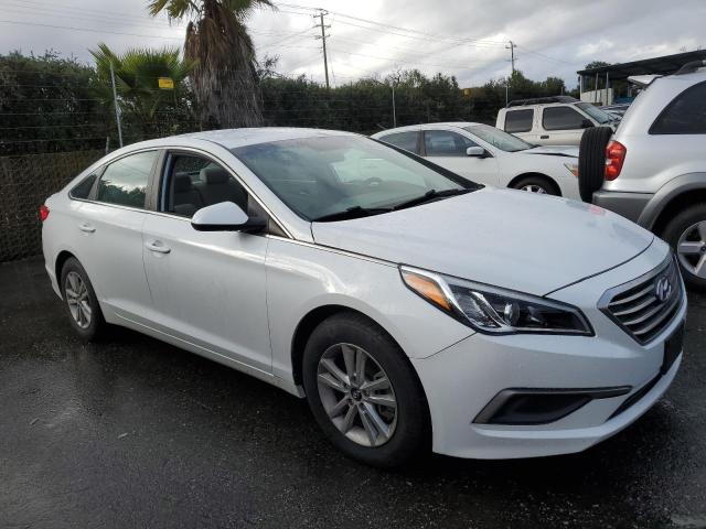 Photo 4 from auction – 2017 HYUNDAI SONATA SE with VIN 5NPE24AF4HH538032