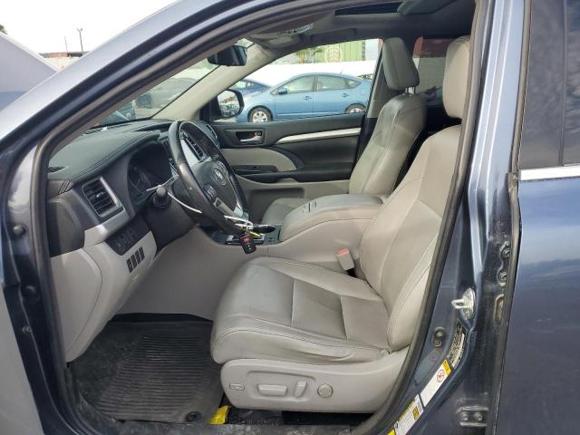 Photo 7 from auction – 2018 TOYOTA HIGHLANDER with VIN 5TDKZRFH6JS245688