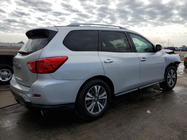 Photo 3 from auction – 2017 NISSAN PATHFINDER with VIN 5N1DR2MN0HC696521