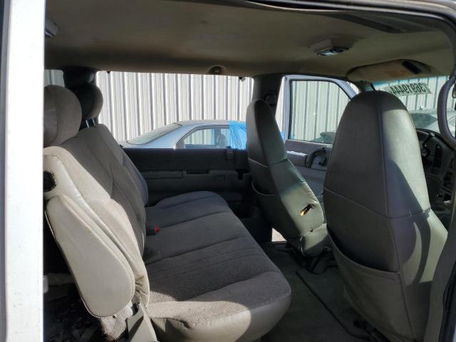 Photo 11 from auction – 2003 CHEVROLET ASTRO with VIN 1GNDM19X93B140253