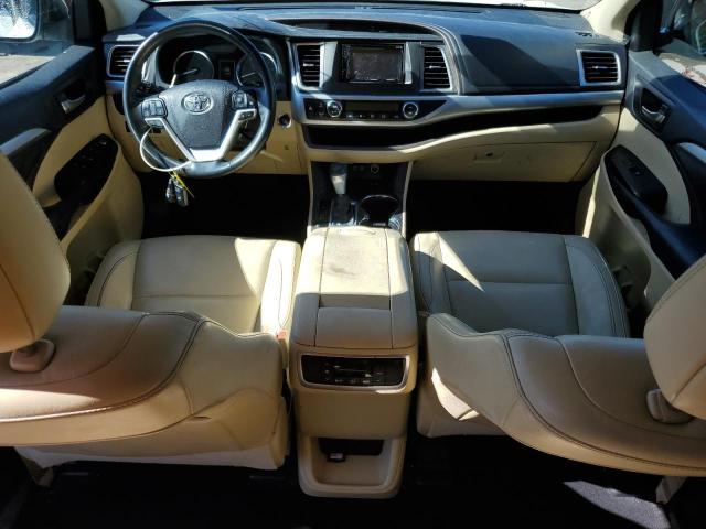 Photo 8 from auction – 2018 TOYOTA HIGHLANDER with VIN 5TDKZRFH8JS271709