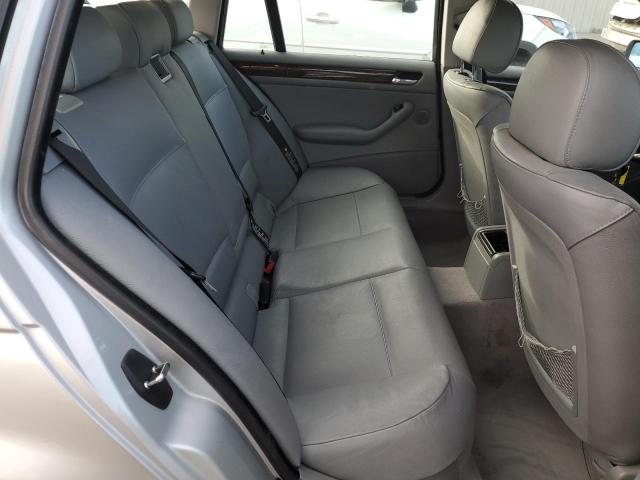 Photo 10 from auction – 2002 BMW 325 XIT with VIN WBAEP33422PF00401