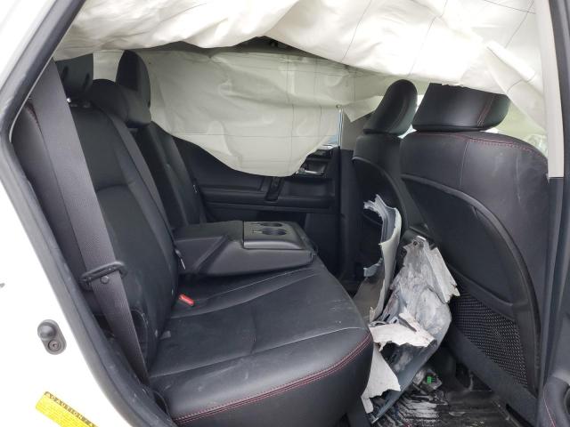 Photo 11 from auction – 2018 TOYOTA 4RUNNER SR with VIN JTEBU5JR7J5498267