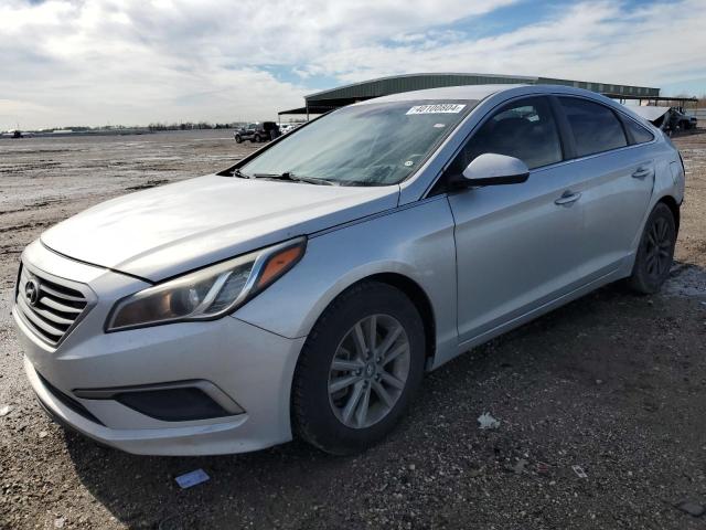 HYUNDAI SONATA SE 2016 with VIN 5NPE24AF8GH386044 - Photo from auction